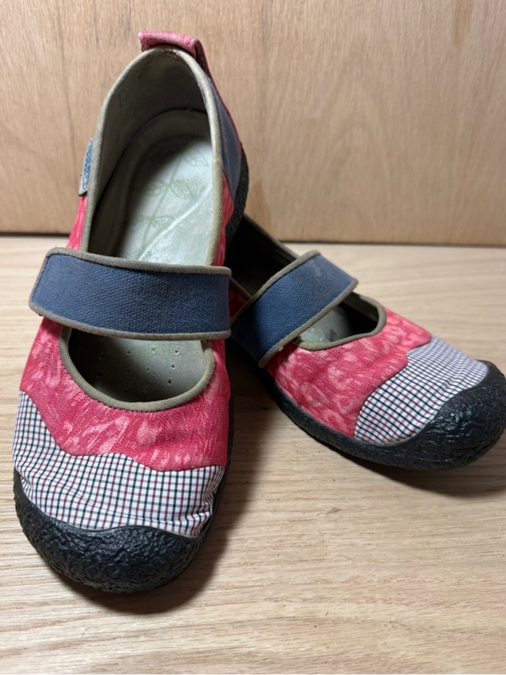 Keen Harvest Mary Jane Patchwork shoes size 8